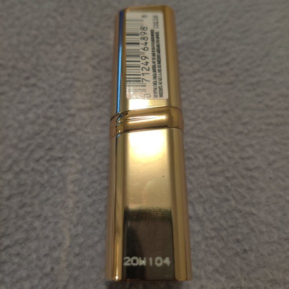 L'Oreal Paris Colour Riche Lipstick - Successful Red - Picture 1 of 3